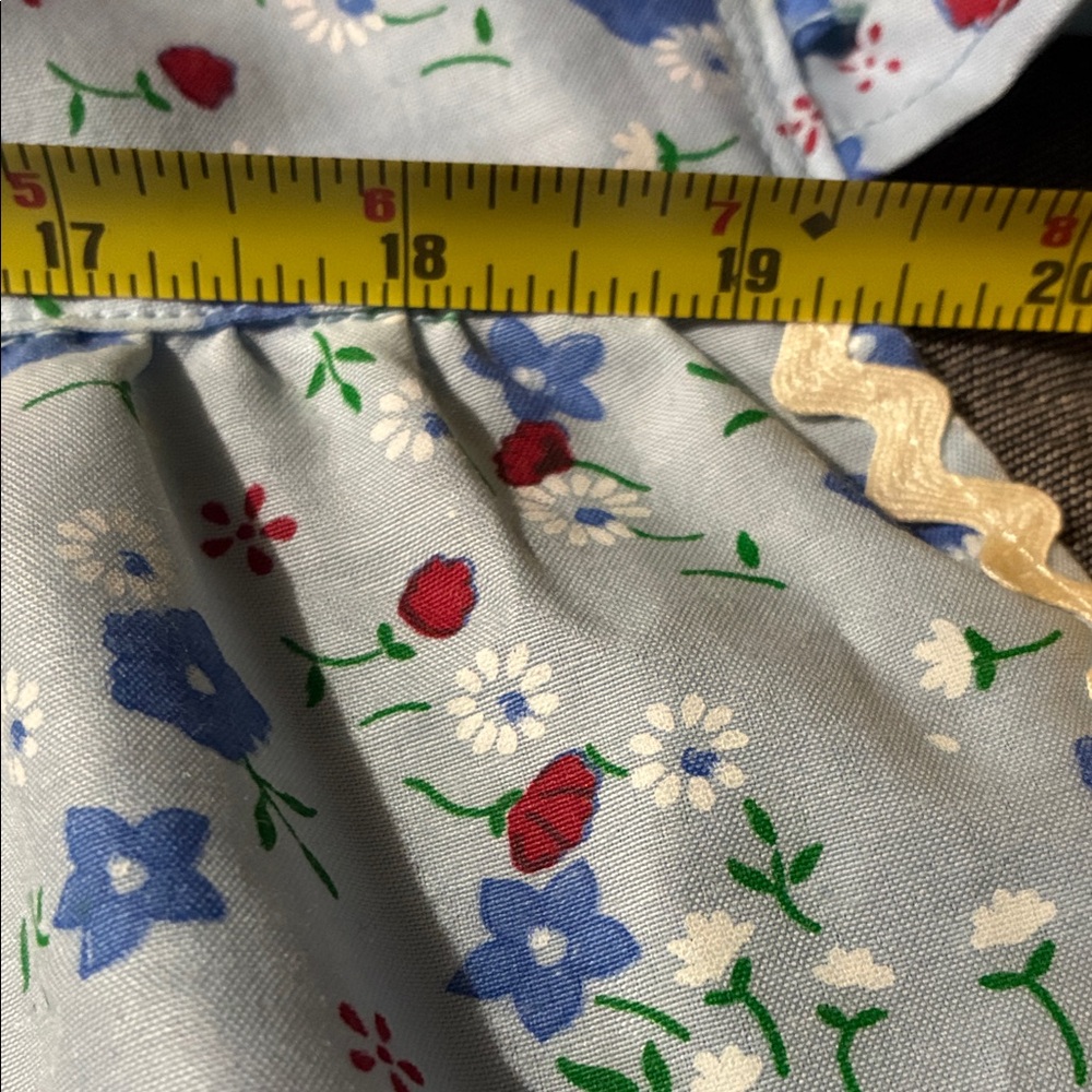 Floral Blue Apron with Red Accents - Picture 4 of 4